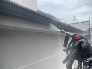 東大阪市　戸建て　外壁塗装工事　高圧水洗浄　ダイタク　DAITAKU