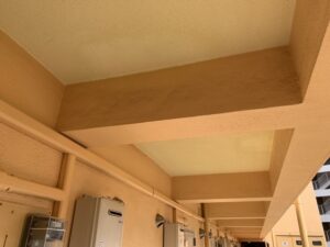 生駒市　マンション　廊下天井　爆裂補修　補修部塗装　ダイタク　DAITAKU　奈良　生駒