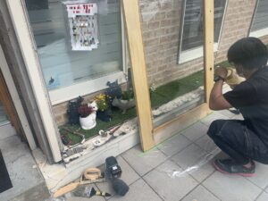 奈良市　テナント　店舗　ドア改装　ダイノックシート　DAITAKU　ダイタク　奈良　生駒