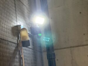 生駒市　オフィスビル　防犯カメラ　設置工事　LEDセンサーライト　ダイタク　DAITAKU　奈良　生駒
