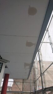 奈良市　店舗　雨漏り　漏水改善工事　ブリッジ工法　シーリング工事　DAITAKU　ダイタク　奈良　生駒
