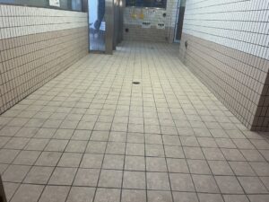 大阪市　サウナ　浴室　タイル補修工事　目地　シーリング　ダイタク
