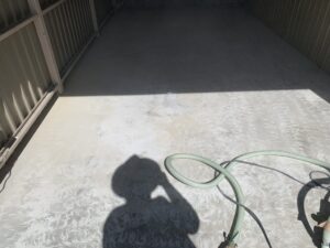 奈良市　ガレージ床　塗装工事　コンクリート　DAITAKU　ダイタク　奈良　生駒